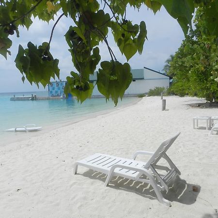 Manta Inn Bodufolhudhoo Exterior photo