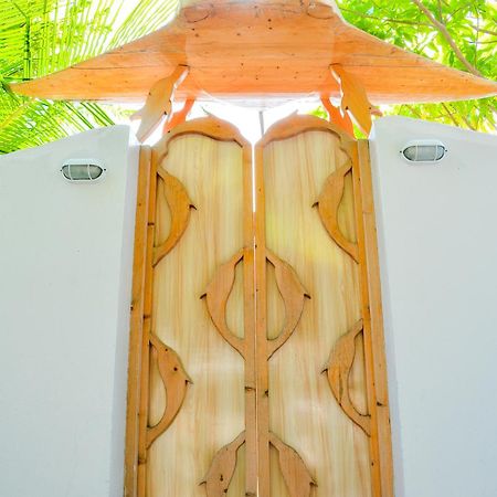 Manta Inn Bodufolhudhoo Exterior photo