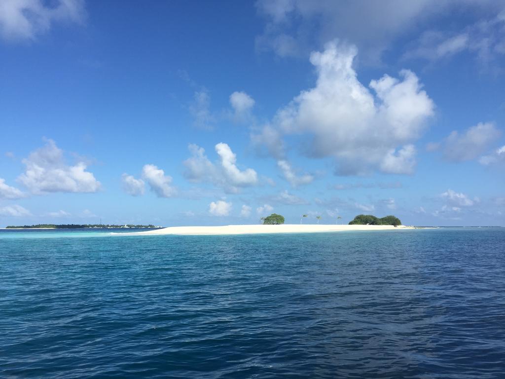 Manta Inn Bodufolhudhoo Exterior photo