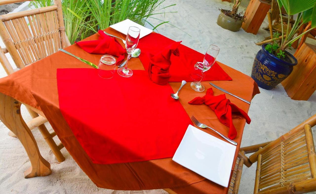 Manta Inn Bodufolhudhoo Exterior photo